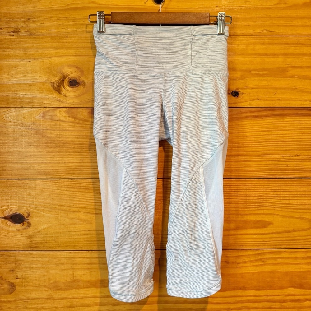 Lululemon Mesh Cropped Mid Rise Activewear Leggings 4 Heathered Gray Grey
